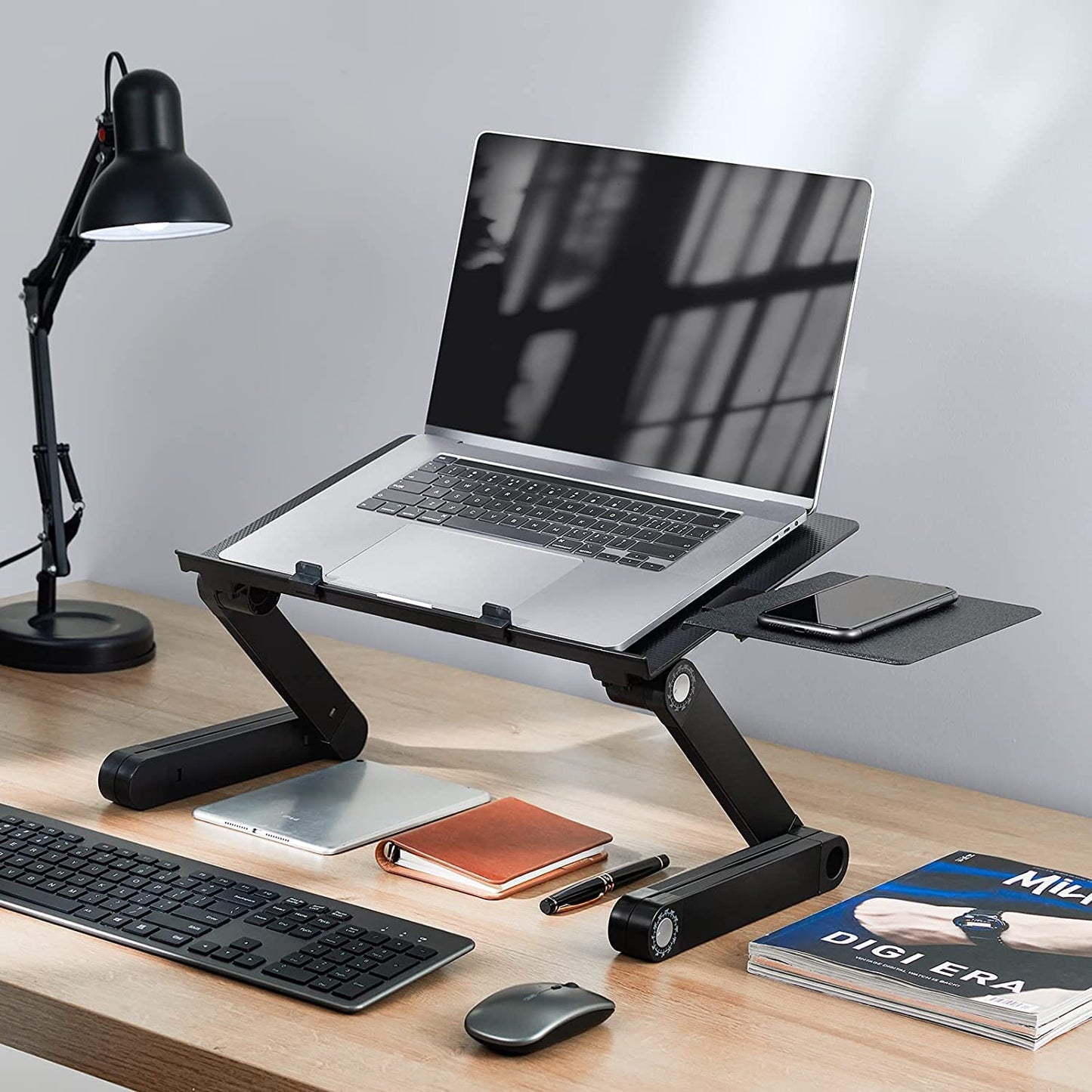 MESA PARA LAPTOP ERGONÓMICA CON COOLER Y BANDEJA PARA MOUSE, ÁNGULOS GRADUABLES.- COLOR NEGRO